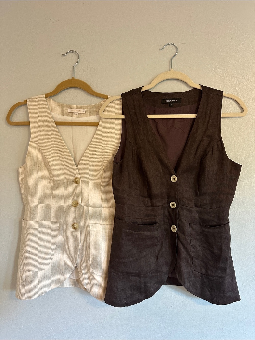 Olivaceous vest bundle : Two Sleeveless Button Front Vests
